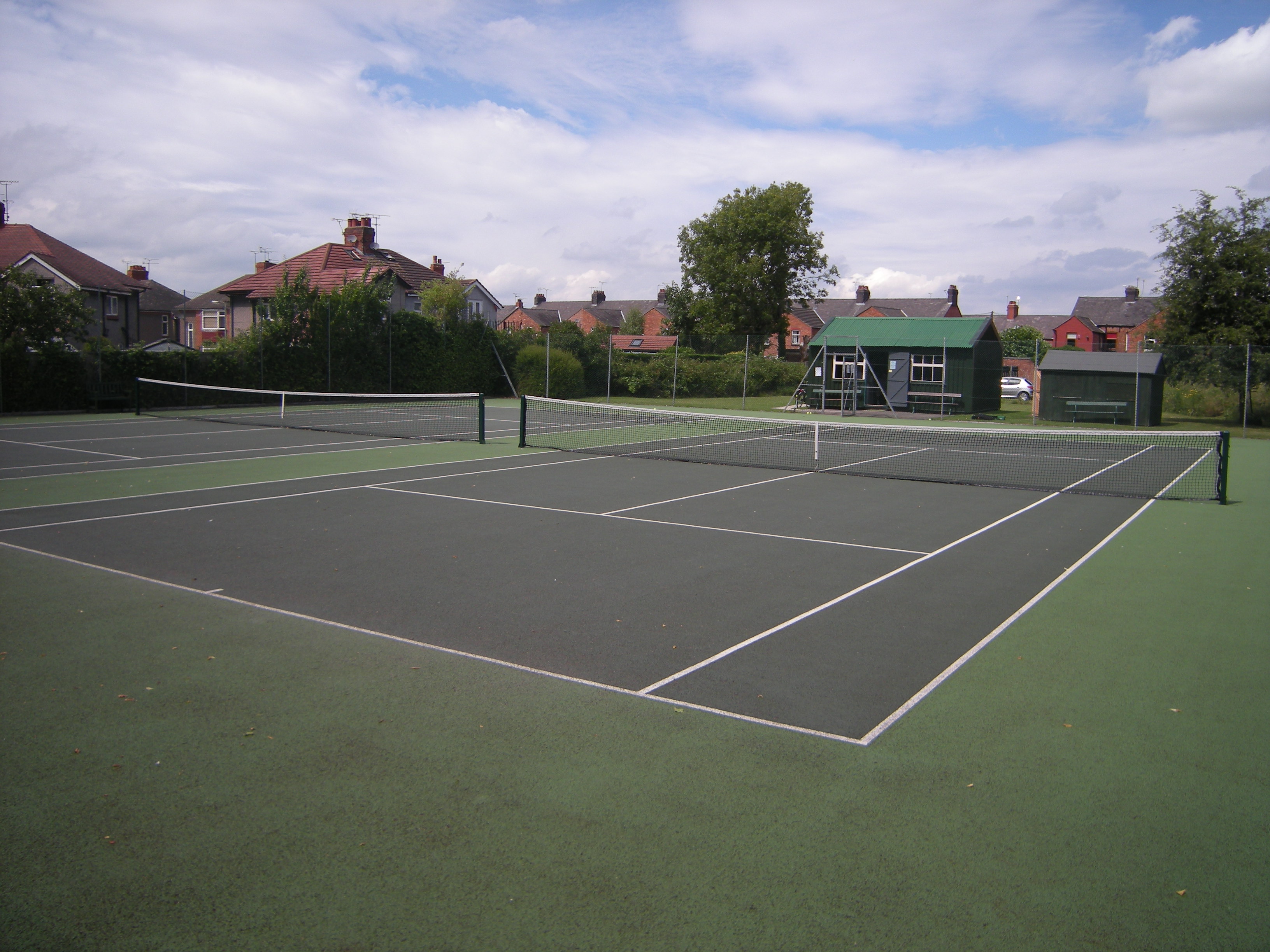 courts at crewe tennis club